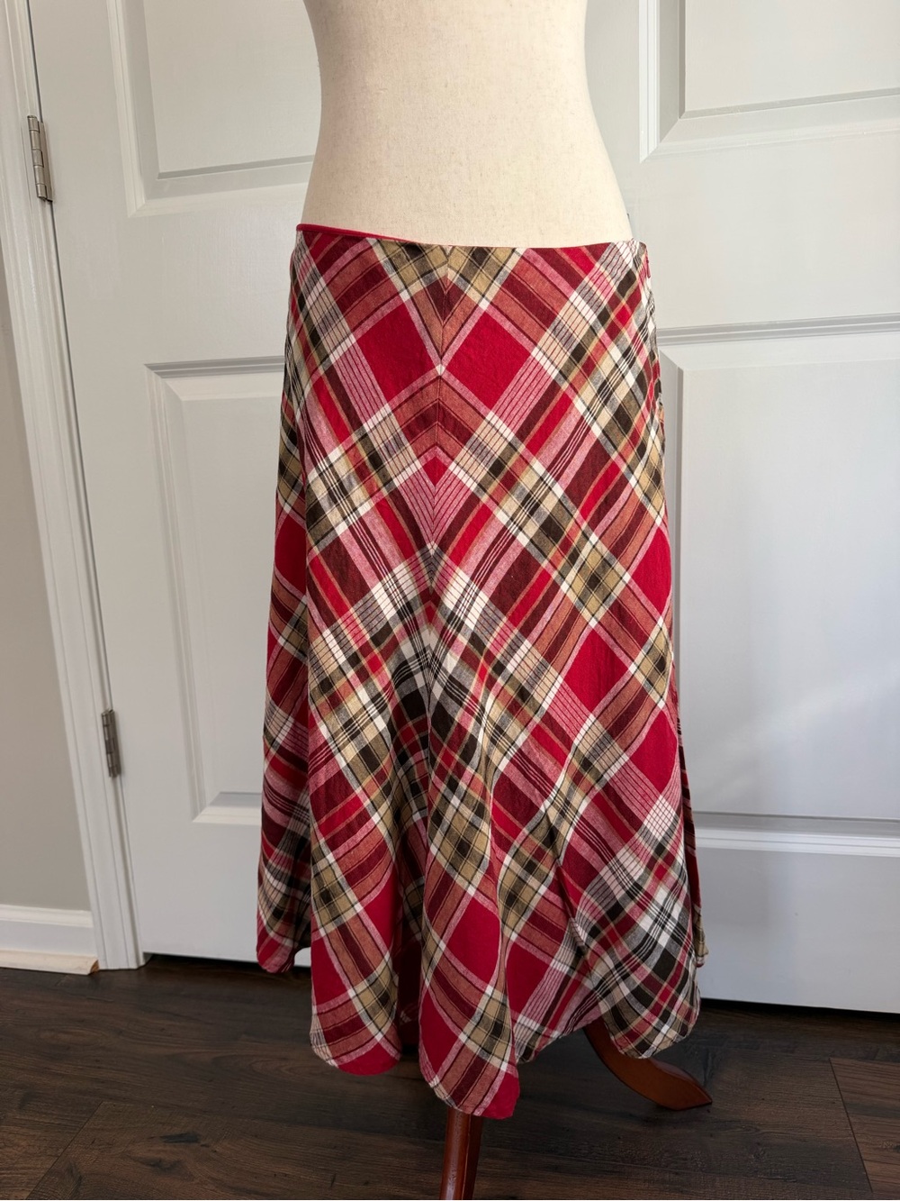 Vintage Jones New York Signature Red Plaid 100% Linen Midi A-Line Skirt Size 10
